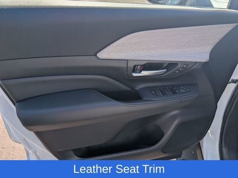 Used 2024 Toyota Grand Highlander Platinum image 15