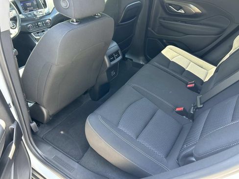 Used 2024 GMC Terrain SLE w/ Driver Convenience Package AWD/4WD image 19
