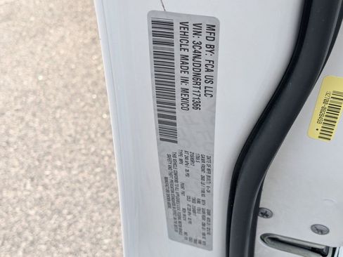 Used 2024 Jeep Compass Trailhawk image 36