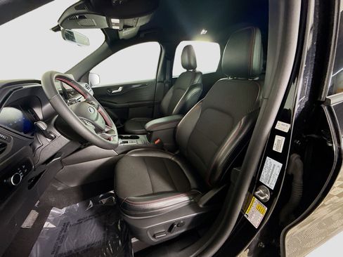 Used 2025 Ford Escape ST-Line image 22