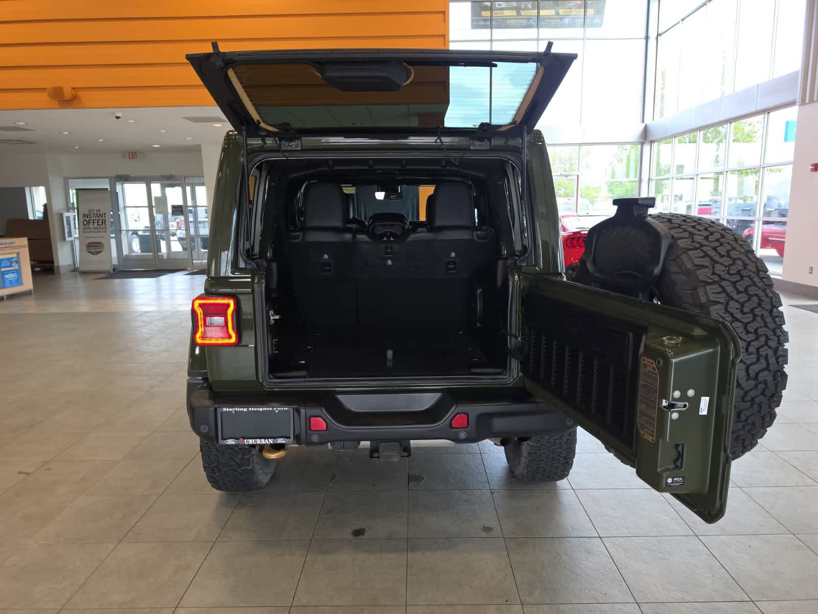 Used 2023 Jeep Wrangler Unlimited Rubicon 392 w/ Trailer Tow Package AWD/4WD image 10