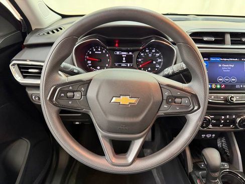 Used 2023 Chevrolet TrailBlazer LT w/ Convenience Package FWD image 21