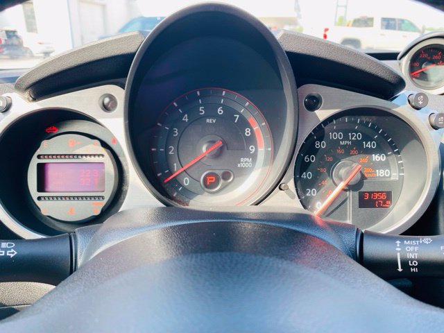 Used 2018 Nissan 370Z Touring Sport RWD image 30