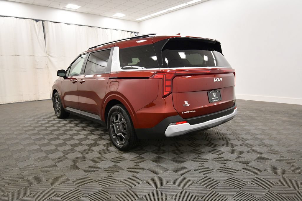Certified 2026 Kia Carnival EX FWD image 5