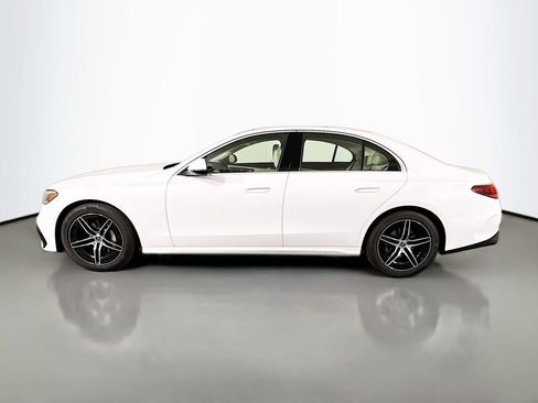 New 2026 Mercedes-Benz E 350 4MATIC Sedan image 4