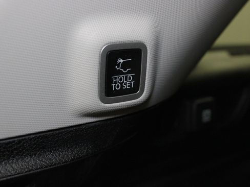 Used 2023 Jeep Grand Cherokee 4WD 4xe image 14