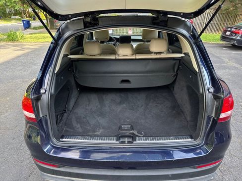 Used 2016 Mercedes-Benz GLC 300 4MATIC image 38