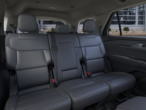 Used 2026 Ford Explorer Active w/ Active Comfort Package AWD/4WD image 11