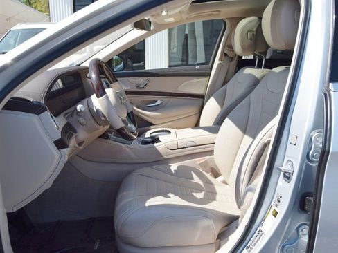 Used 2019 Mercedes-Benz S 560 4MATIC Sedan image 18