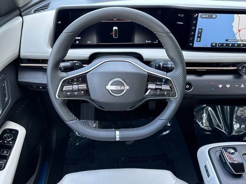 New 2025 Nissan Ariya AWD image 12