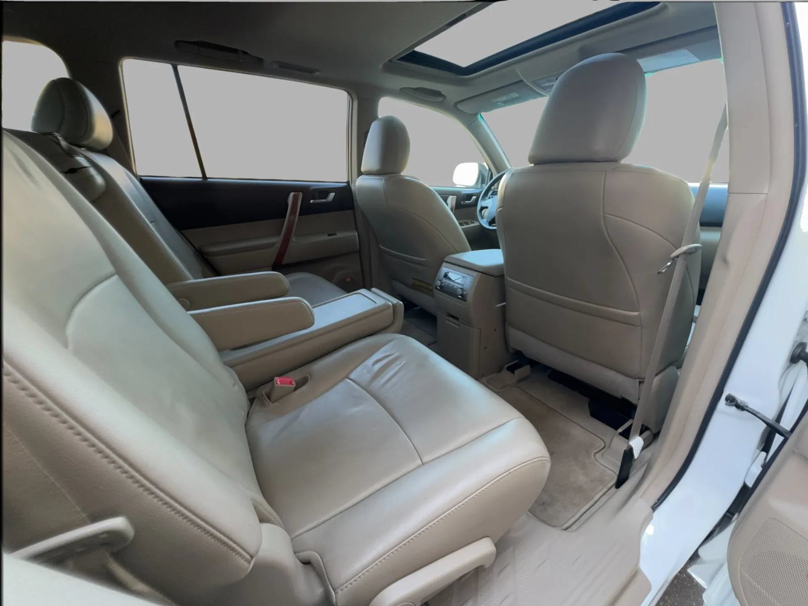 Used 2010 Toyota Highlander Limited w/ Extra Value Pkg 8 FWD image 37