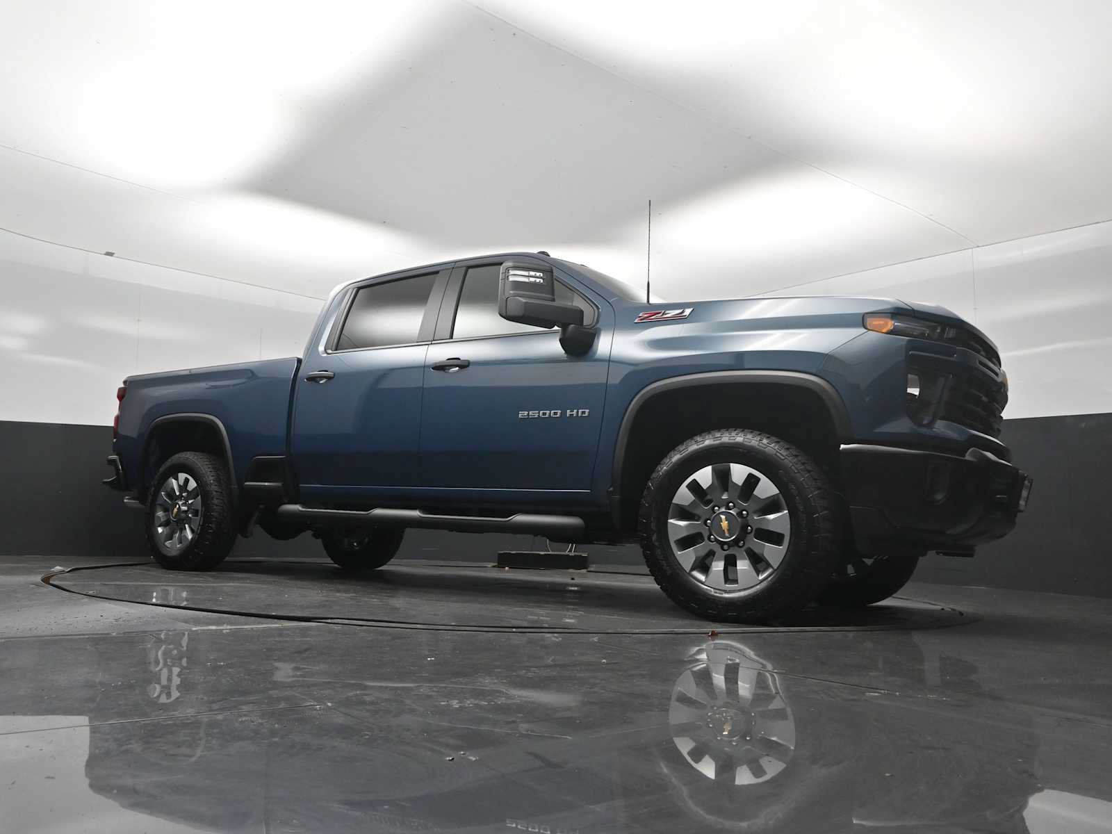 New 2026 Chevrolet Silverado 2500 Custom w/ Custom Value Package AWD/4WD image 18