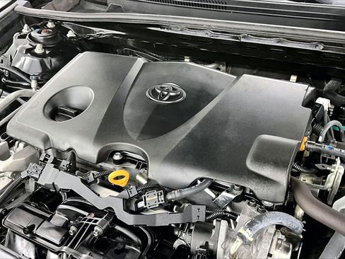 Used 2021 Toyota Camry SE image 34