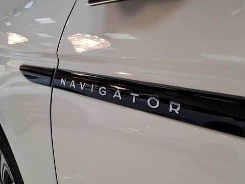 New 2026 Lincoln Navigator L Black Label image 9
