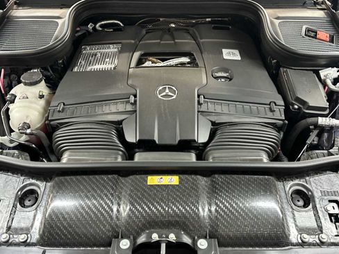 Used 2026 Mercedes-Benz Maybach GLS 600 4MATIC image 12