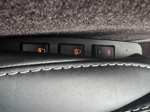 Used 2015 Aston Martin V8 Vantage GT image 36