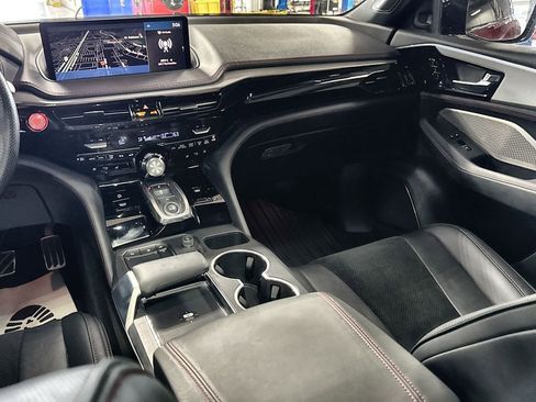 Used 2022 Acura MDX A-Spec image 28