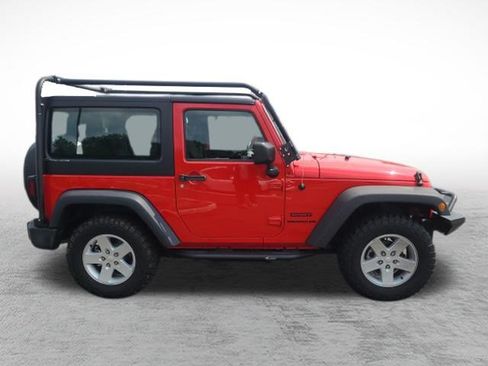 Used 2017 Jeep Wrangler Sport w/ Quick Order Package 23S AWD/4WD image 4
