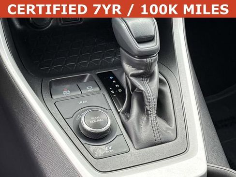 Used 2024 Toyota RAV4 LE AWD/4WD image 22
