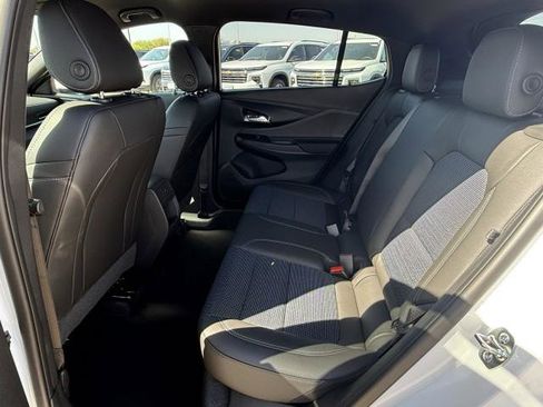 New 2026 Buick Envista Preferred image 24