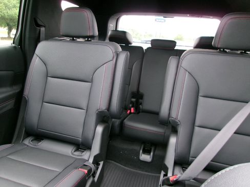 New 2026 Chevrolet Traverse Z71 AWD/4WD image 15