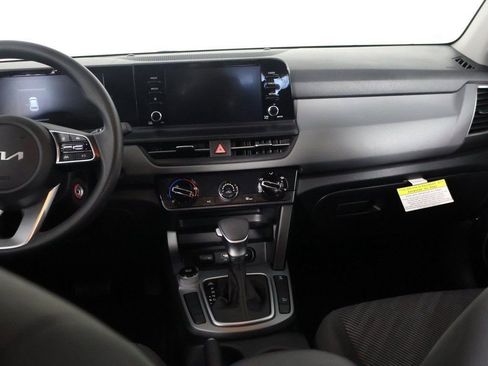 Used 2024 Kia Seltos LX image 29