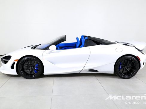 New 2026 McLaren 750S Spider RWD image 7