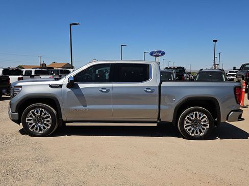 Used 2025 GMC Sierra 1500 Denali Ultimate AWD/4WD image 9