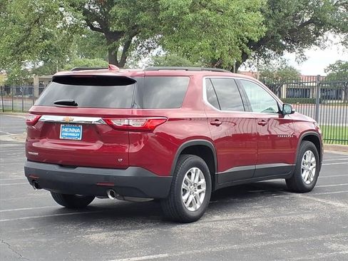 Used 2020 Chevrolet Traverse LT FWD image 4