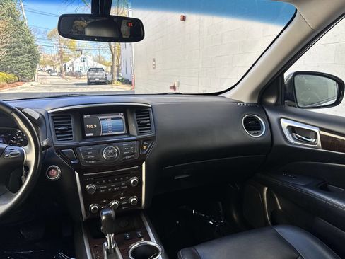 Used 2014 Nissan Pathfinder SL AWD/4WD image 29