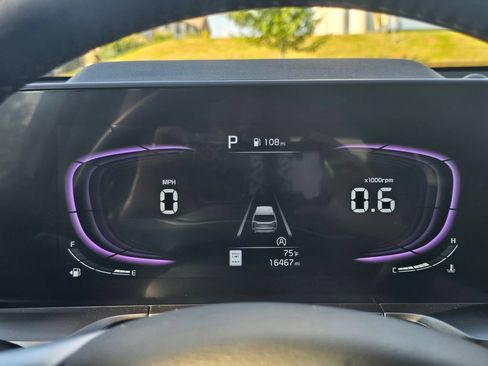 Used 2025 Kia Telluride S FWD image 32