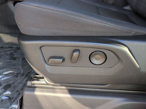 Used 2024 Chevrolet Silverado 1500 LT w/ Protection Package RWD image 14