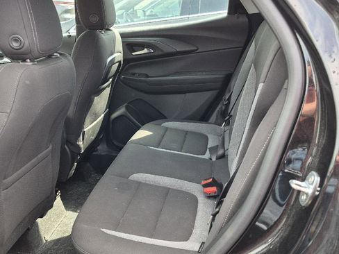 Used 2023 Chevrolet TrailBlazer LS FWD image 7