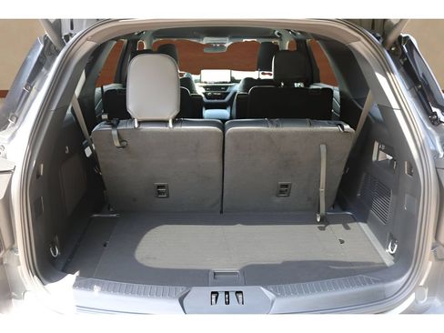 Used 2025 Ford Explorer ST-Line w/ Premium Package RWD image 18