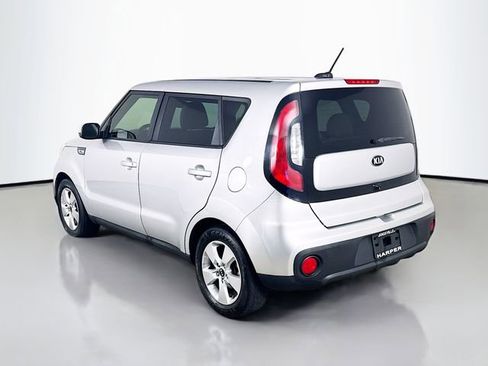 Used 2018 Kia Soul w/ Convenience Package FWD image 7