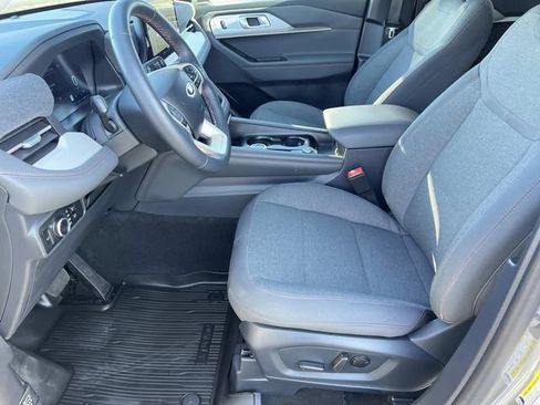 Certified 2025 Ford Explorer Active AWD/4WD image 20