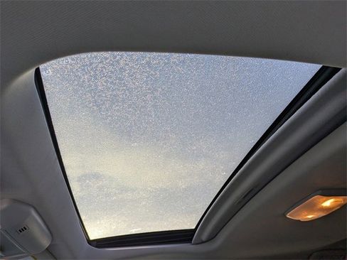 Used 2015 Toyota Tundra Limited image 19