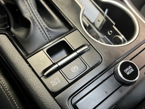 Used 2023 Kia K5 GT-Line image 46