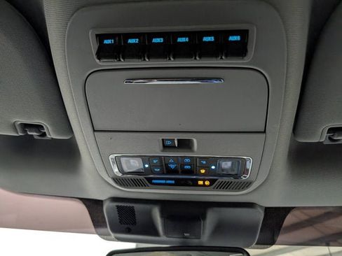 Used 2023 Ford F250 Lariat w/ Lariat Ultimate Package AWD/4WD image 28