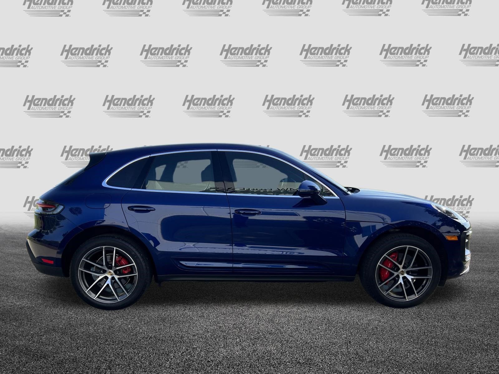 Used 2022 Porsche Macan S AWD/4WD image 10