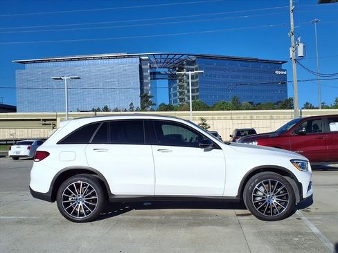 Used 2021 Mercedes-Benz GLC 300 GLC 300 w/ AMG Line image 5