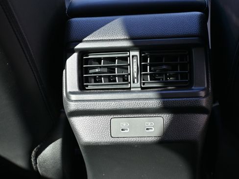 Used 2023 Honda Accord Touring image 10