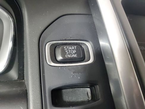 Used 2017 Volvo XC60 T5 Inscription w/ Preferred Option Package image 33