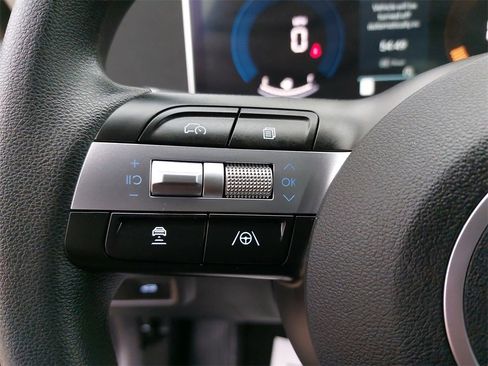 Certified 2025 Hyundai Sonata SE image 16