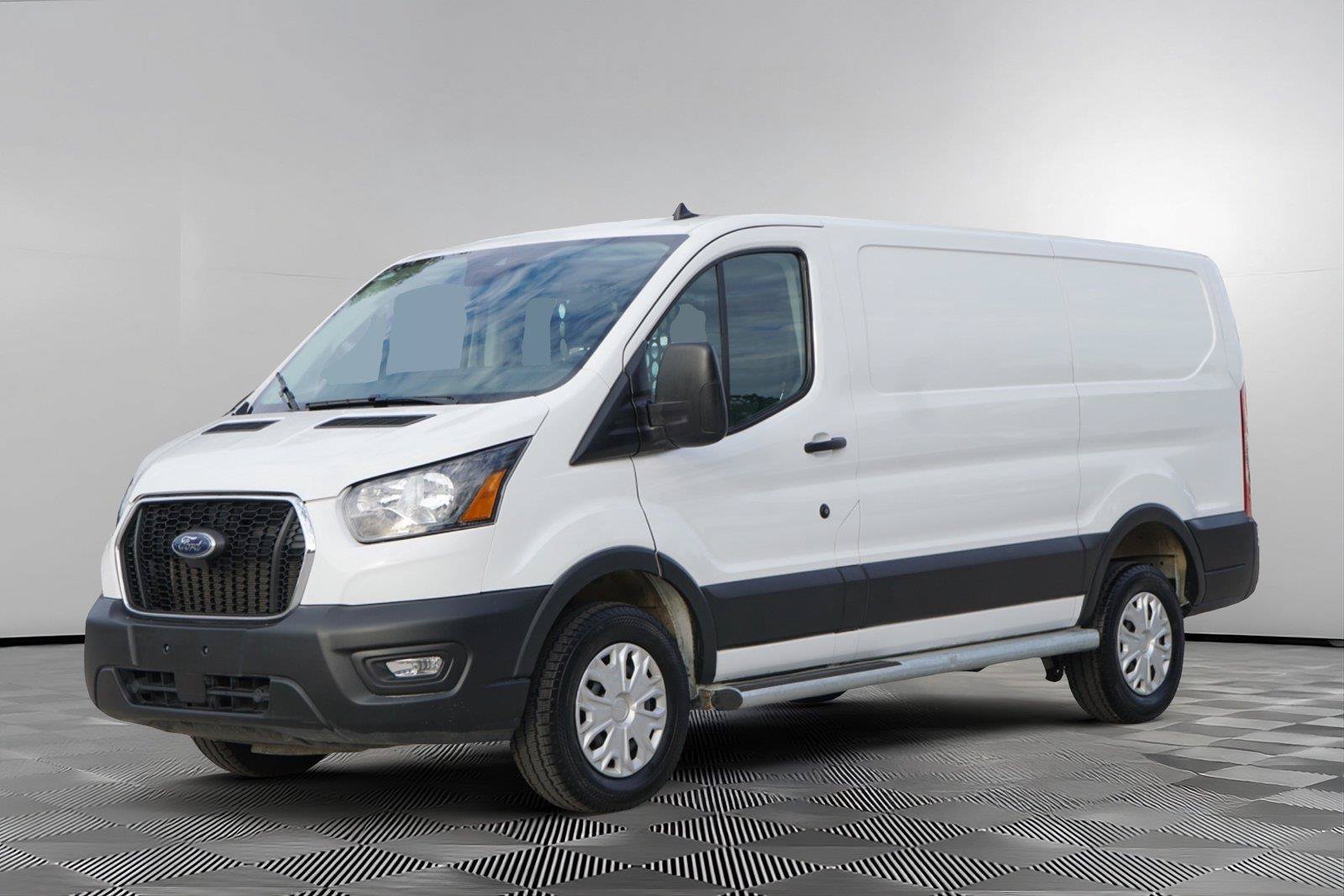Used 2025 Ford Transit 250 Low Roof w/ Exterior Upgrade Package RWD image 7