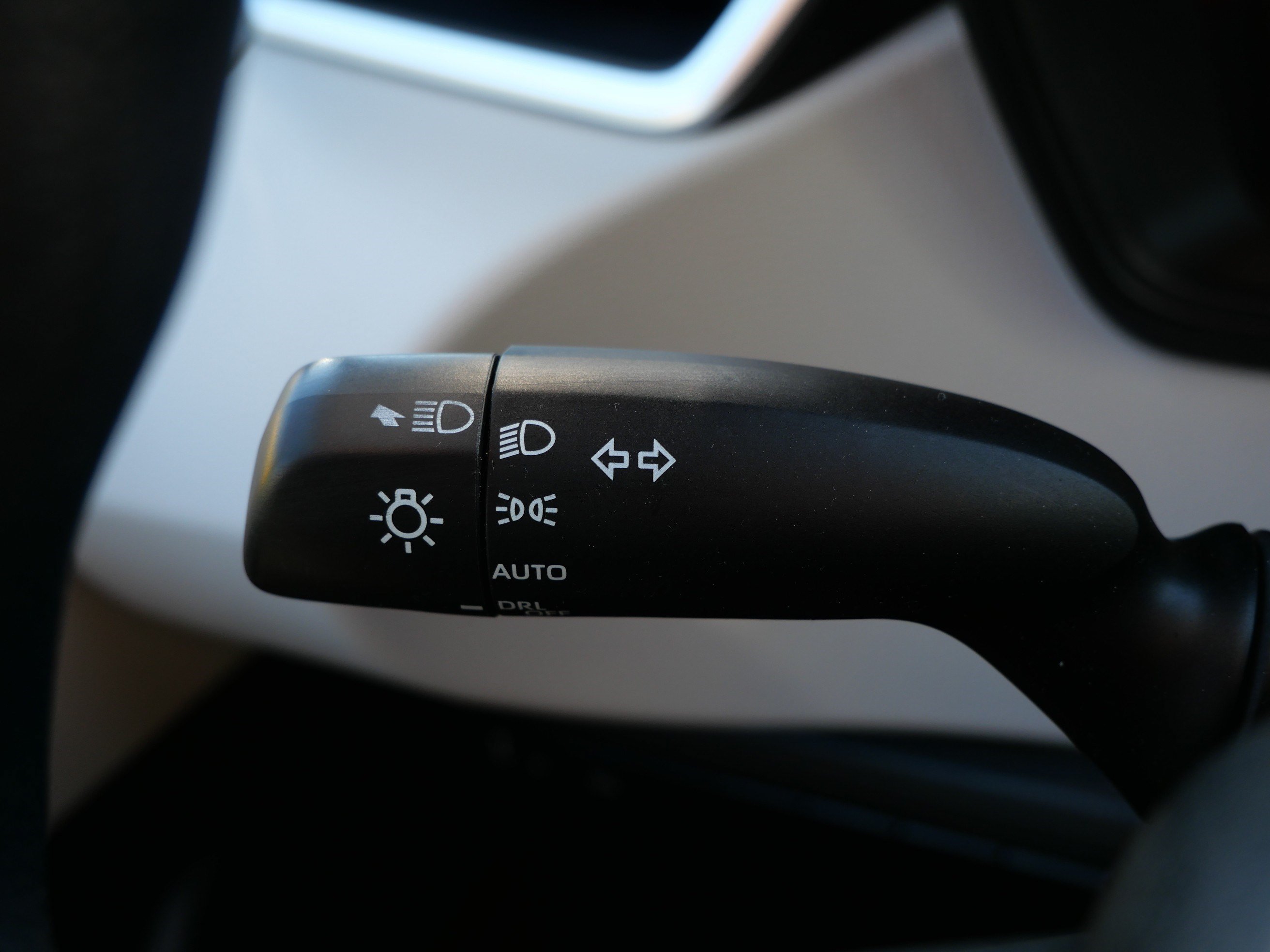 Used 2021 Toyota Corolla LE FWD image 30