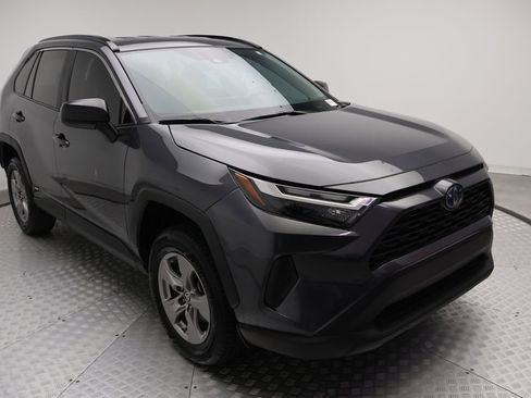 Certified 2024 Toyota RAV4 LE AWD/4WD image 6