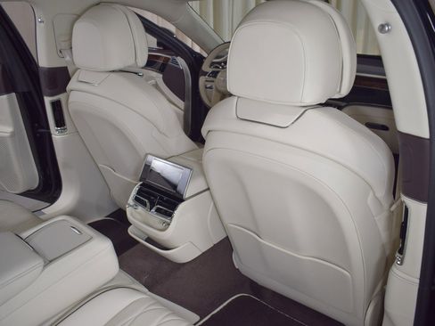 Certified 2020 Bentley Flying Spur W12 image 20