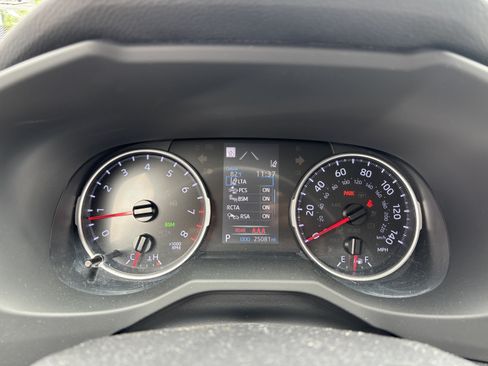 Used 2019 Toyota RAV4 XLE Premium w/ Cold Weather Package AWD/4WD image 21