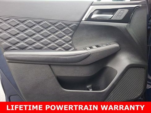 Used 2024 Mitsubishi Outlander SEL image 13